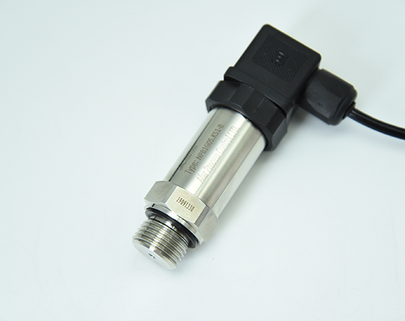 Pressure transmitter